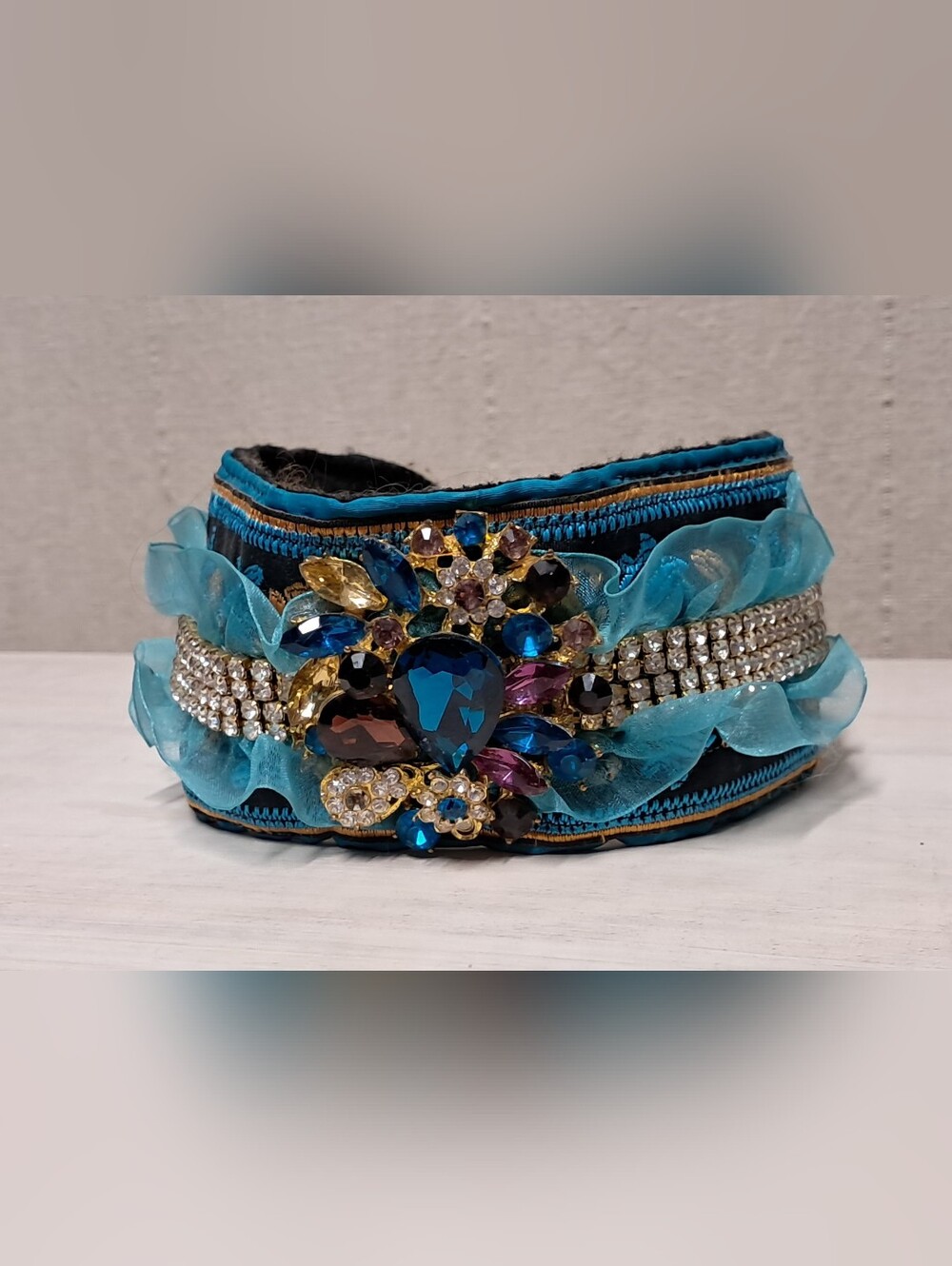 Embellished Rhinestone Dog Statement Collar - Picture 6 of 8